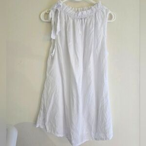 Piaza Italia Bow Tie Crunch Neck White Sleeveless‎ Top